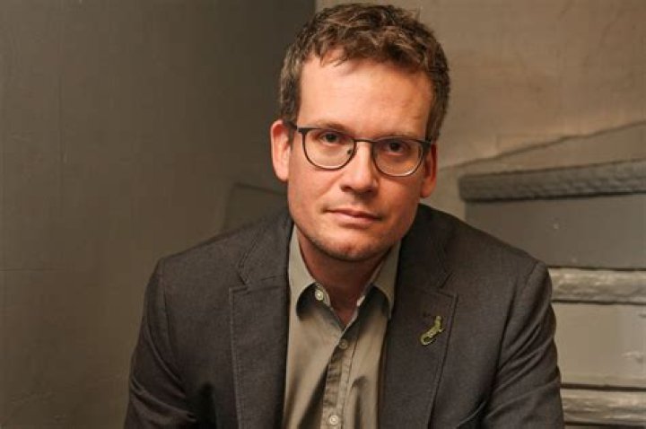 John Green Biography - Facts, Childhood, Family Life & Achievements of Author