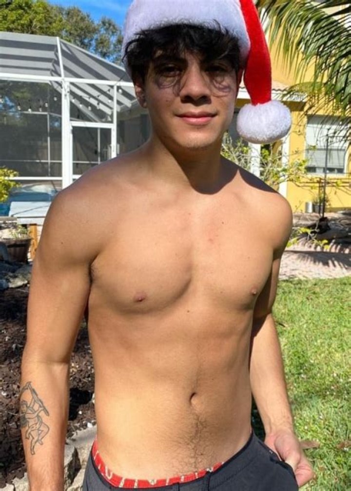 Jovani Jara Biography - Facts, Childhood, Family Life & Achievements