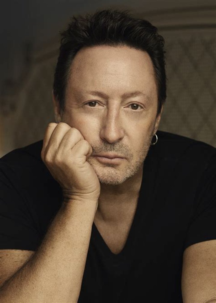 Julian Lennon Biography - Childhood, Life Achievements & Timeline