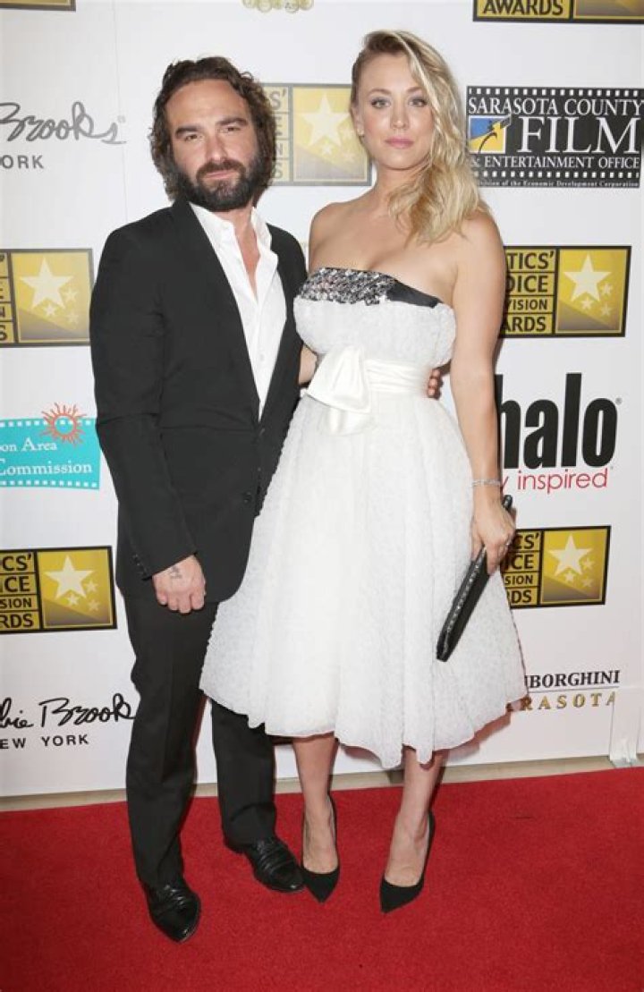 Kaley Cuoco Height, Age & Measurements – How tall is Kaley Cuoco?