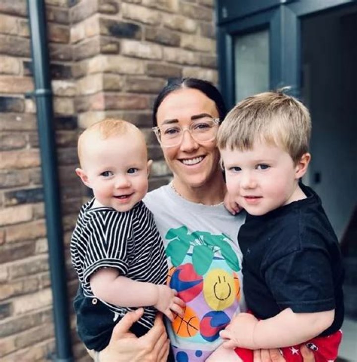 Keira Walsh family, partner, children, parents, siblings