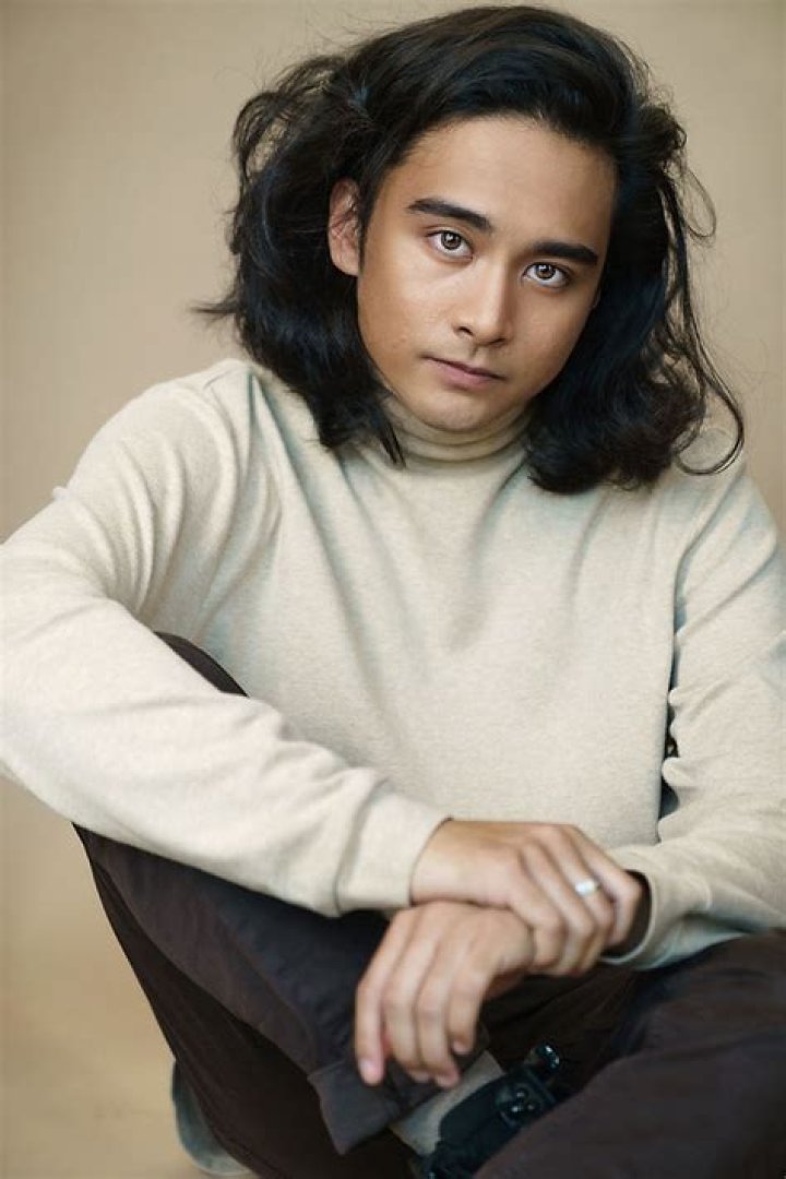 Kristian Flores Wiki, Ethnicity, Age, Girlfriend, Height & Net Worth