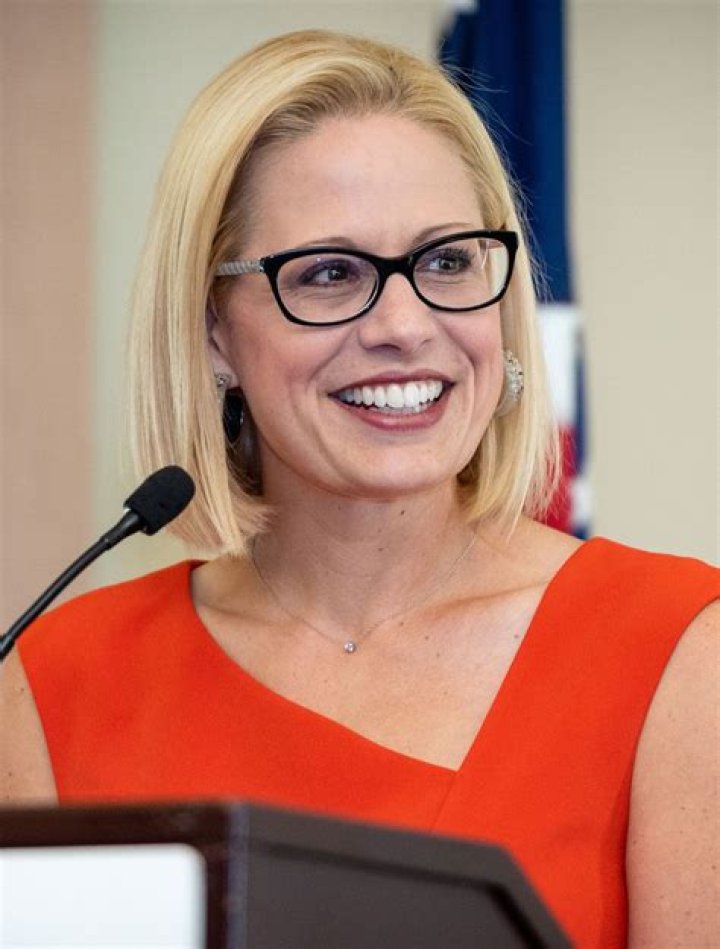 Kyrsten Sinema Biography - Facts, Childhood, Family Life & Achievements