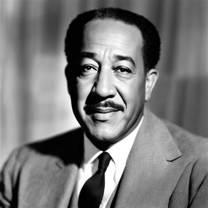 Langston Hughes Biography - Facts, Childhood, Family Life & Achievements