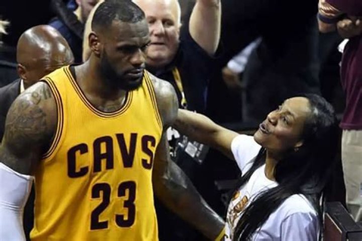 LeBron James Shows Love To His Mom – Check Out Their Gorgeous Photos And His Emotional Message