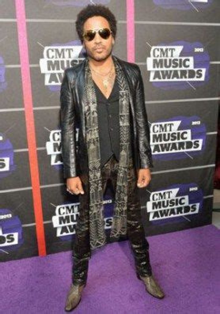 Lenny Kravitz Body Measurements Height Weight Shoe Size Stats Bio