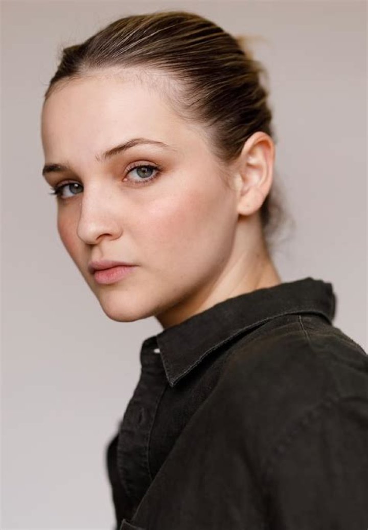 Lisa Vicari Wiki, Age, Net worth, Boyfriend, Height, Weight, Family & Facts