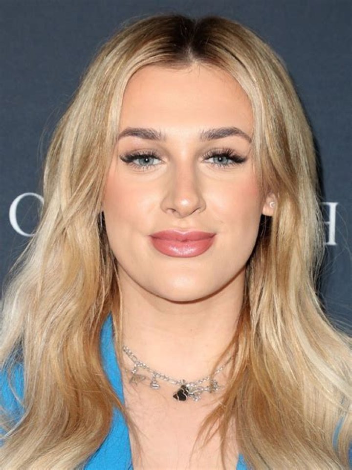 Madi Monroe – Bio, Facts, Family Life, Career