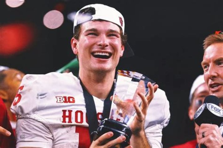 Maine Mendoza Height, Weight, Net Worth, Age, Birthday, Wikipedia, Who, Nationality, Biography