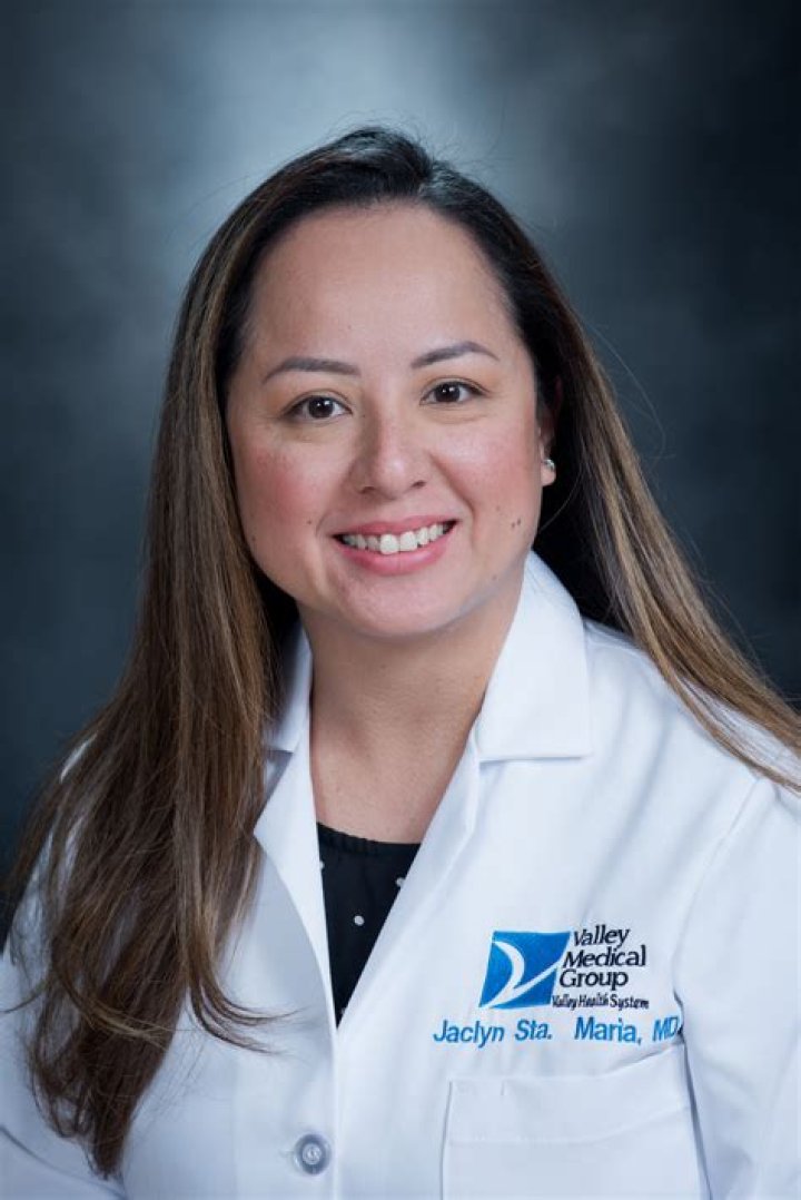 Dr. Maria Carracino, MD – Essex Junction, VT