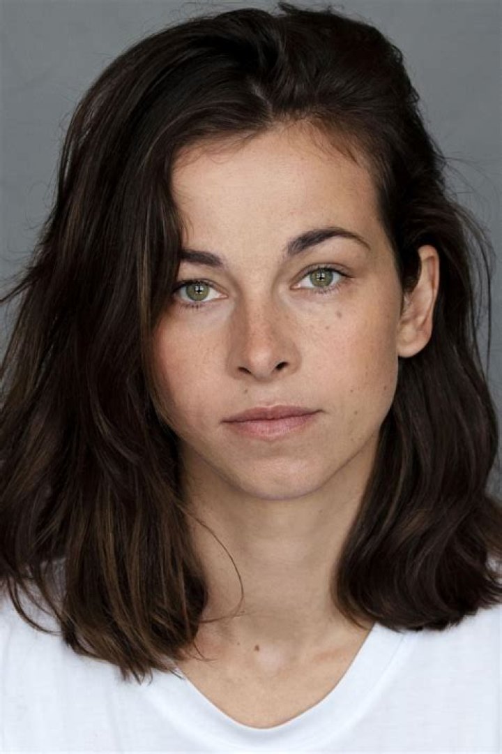 Marie Hacke Wiki, Age, Husband, Height, Net Worth & Parents