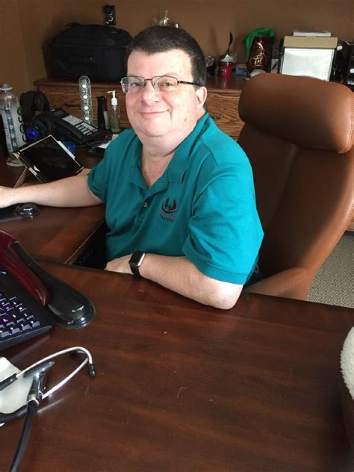 Dr. Mark Earhart, MD – Bogart, GA