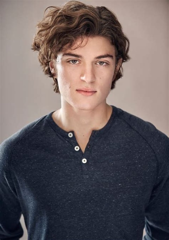 Mason Versaw Age, Girlfriend, Height, Parents, Net Worth & More