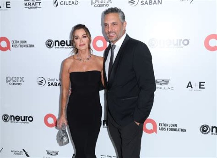 Mauricio Umansky Net Worth, Wiki, Age, Wife, Daughters, Height & Biography