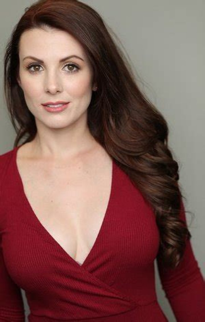 Mtailor Commercial Actress: Meet Jaclyn Kelly Shaw (2024)