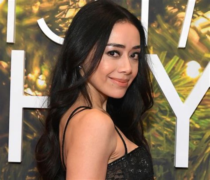 Aimee Garcia in Bathing Suit Says "Stop and Breathe" — Celebwell