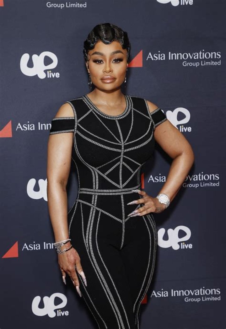 Blac Chyna in Bathing Suit Says "Summer is Here" — Celebwell