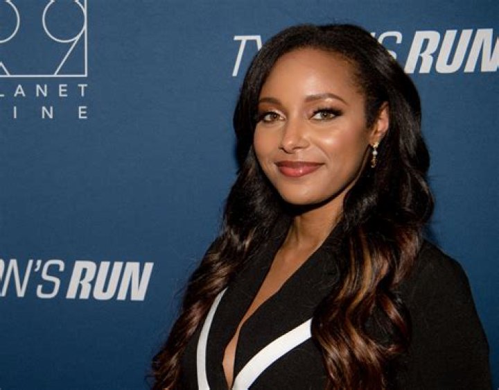 Brandi Rhodes in Bathing Suit Says "I'm Gonna Make a Change" — Celebwell