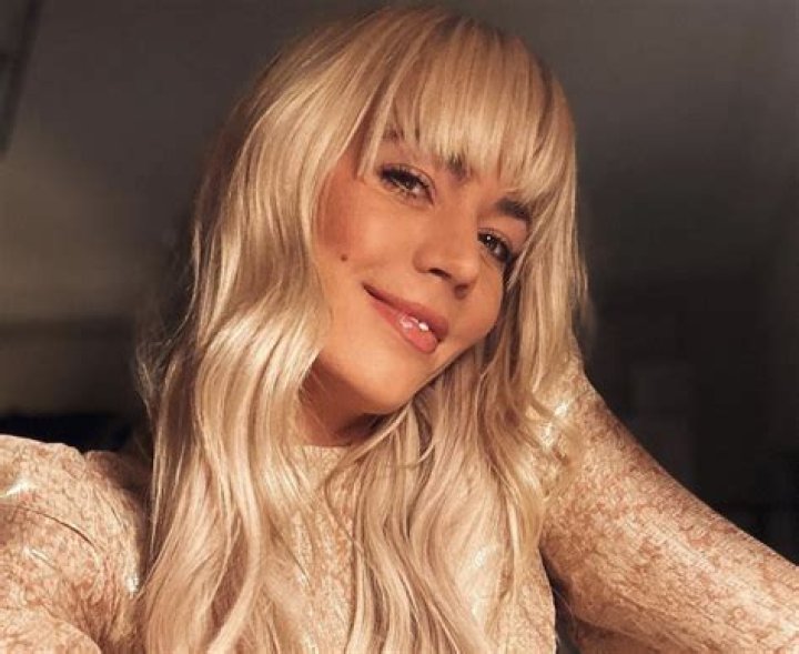 Danni Menzies in Bathing Suit is "Ready to Feel the Sun" — Celebwell