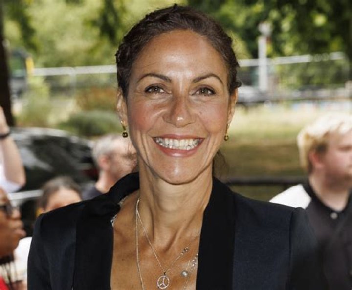 Julia Bradbury in Bathing Suit is "Making Memories" — Celebwell