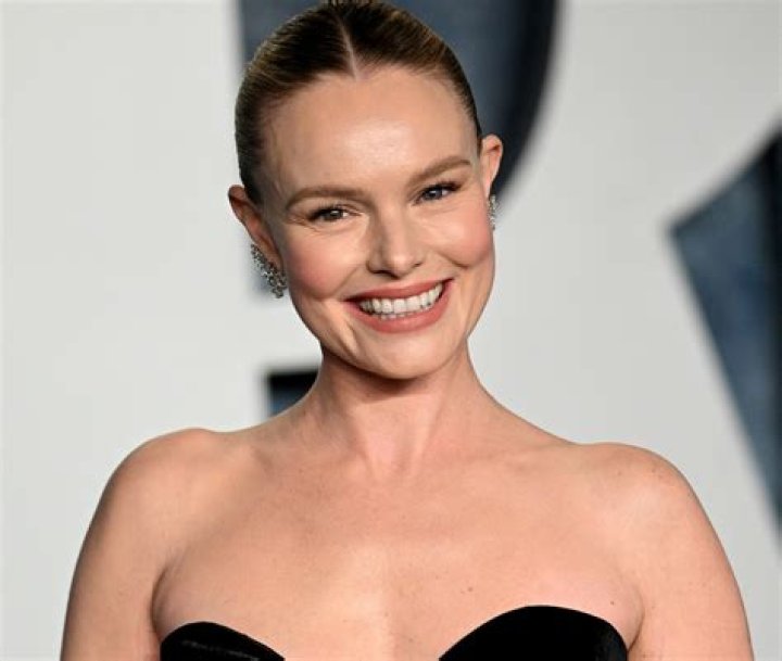 Kate Bosworth in Bathing Suit is "Foreshadowing Blue Crush" — Celebwell