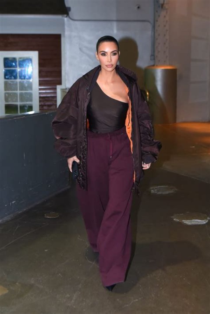 Kim Kardashian in Bathing Suit Says “Long Time No Sea” — Celebwell