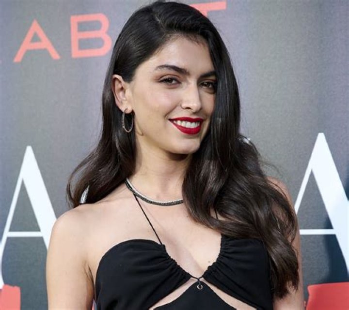 Lucía Rivera in Bathing Suit Says "For the Record..." — Celebwell