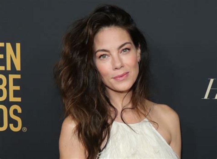 Michelle Monaghan in Bathing Suit Says "Pink Pink Pink Pink" — Celebwell