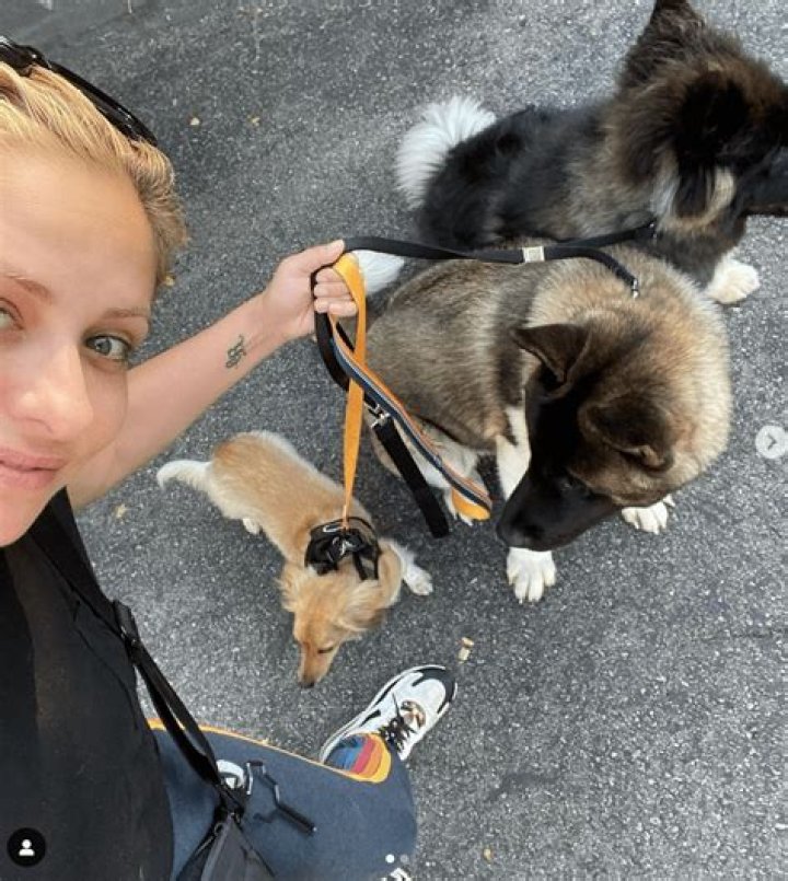 Sarah Michelle Gellar in Bathing Suit is a "Barbie Girl" — Celebwell