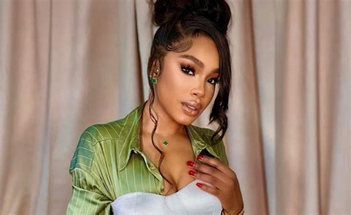 Sharon Ooja in Bathing Suit is "Living My Life" — Celebwell