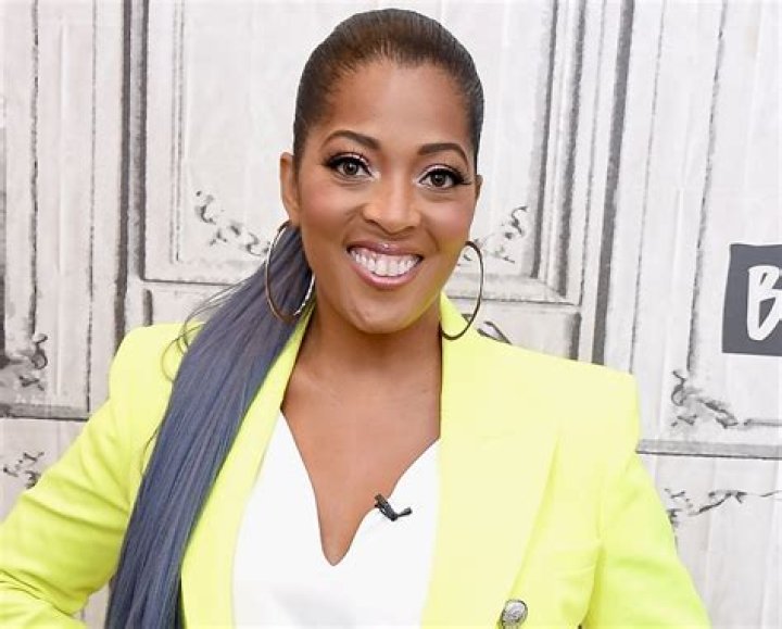 Toya Bush-Harris in Bathing Suit is "Living!" — Celebwell