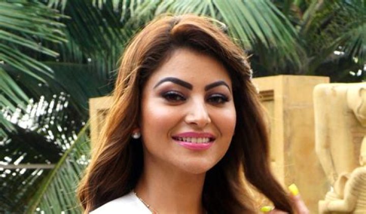 Urvashi Rautela in Bathing Suit Says “Be the Happiness” — Celebwell