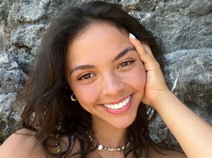 Vanessa Bauer in Bathing Suit Says "Keep Being Genuine" — Celebwell