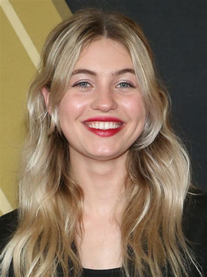 Olivia Welch Wiki, Age, Height, Boyfriend, Family & Fear Street