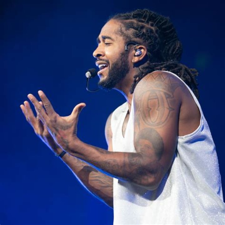 Omarion Biography - Facts, Childhood, Family Life & Achievements of Rapper