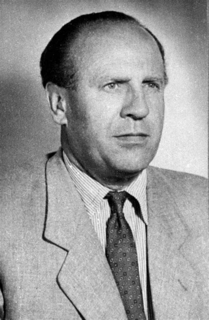 Oskar Schindler Biography - Facts, Childhood, Family Life & Achievements