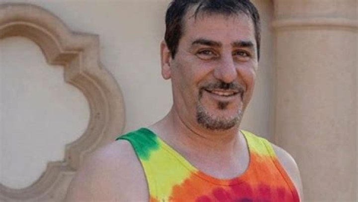 Papa Rug Biography - Facts, Childhood, Family Life & Achievements