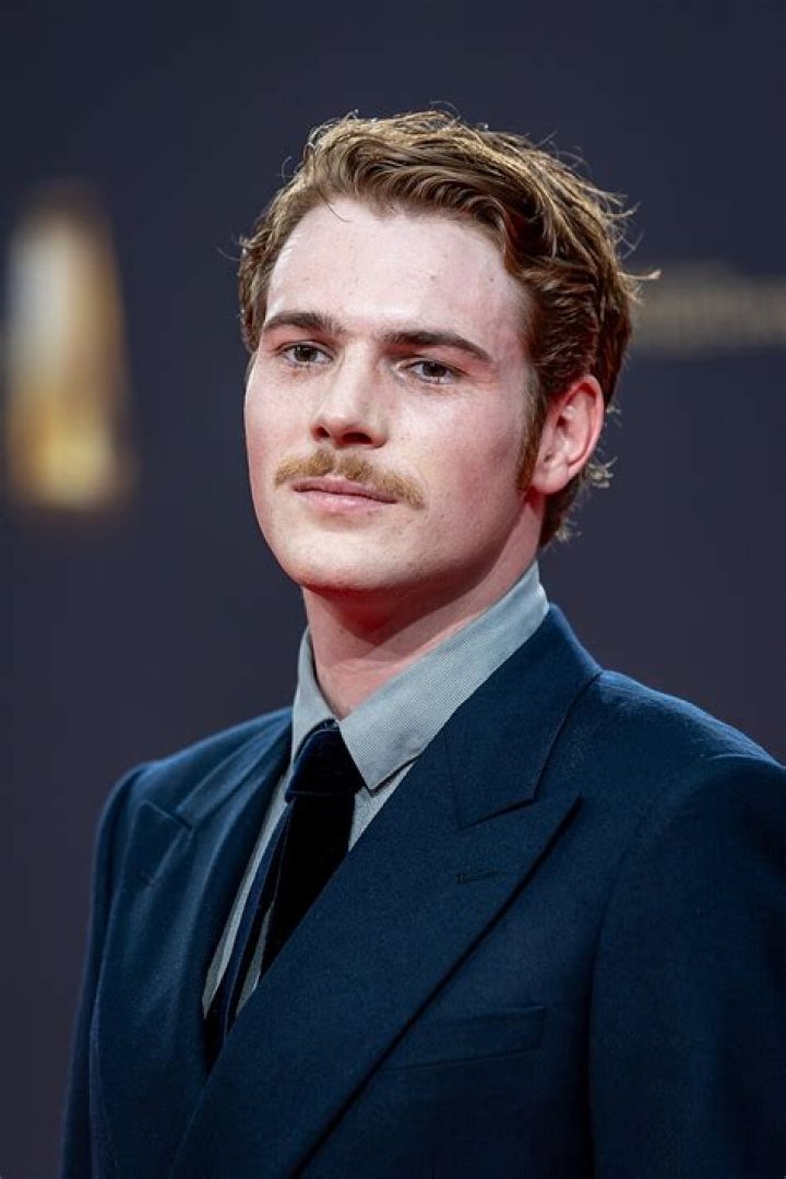 Philip Froissant Wiki, Age, Birthday, Girlfriend, Mother, Father, Height, Net Worth & More