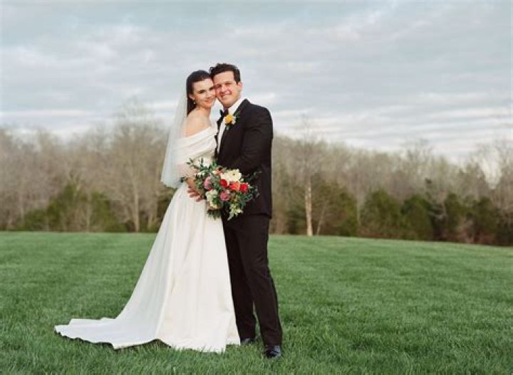 Presilah Nunez Bio, Wiki, Baby, Birthday, Boyfriend, Brett Davis, and Net Worth