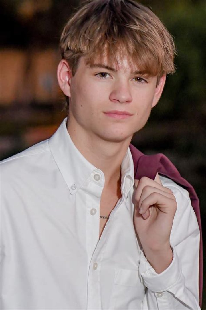 Preston Oliver – Bio, Facts, Family Life, Career