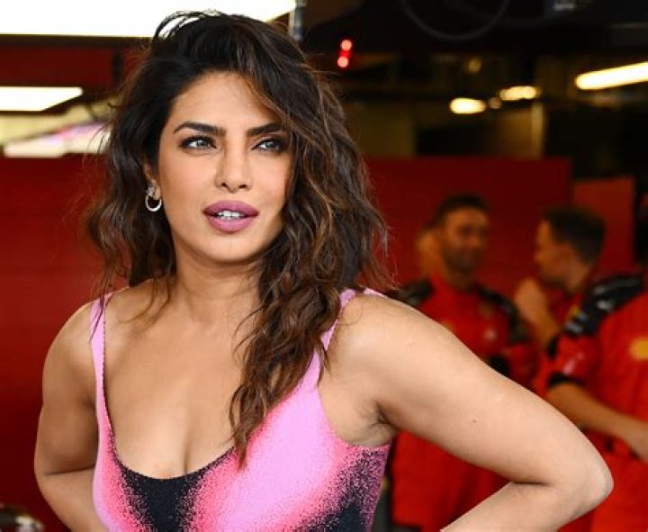 Priyanka Chopra in Two-Piece Workout Gear Has “Finally Going Back to Work Energy”