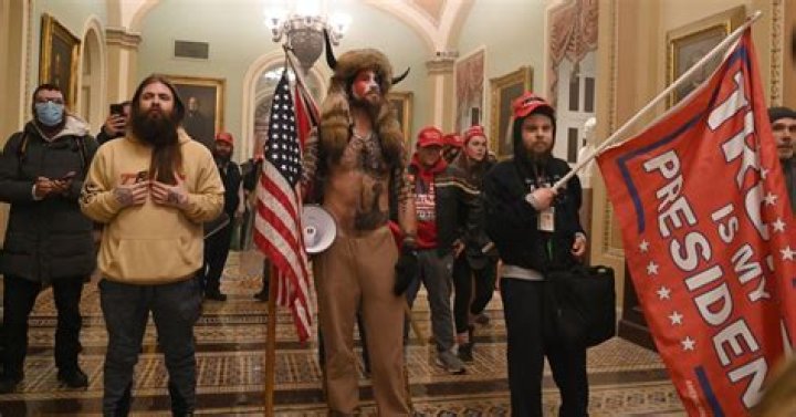 QAnon Shaman Jacob Chansley Wiki, Age, Mother, Father, Girlfriend & Hat