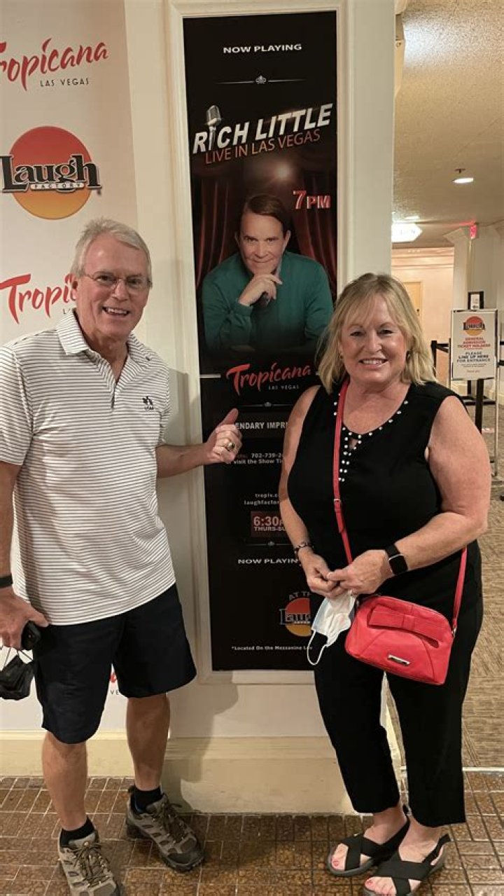 Rich Little Biography - Childhood, Life Achievements & Timeline