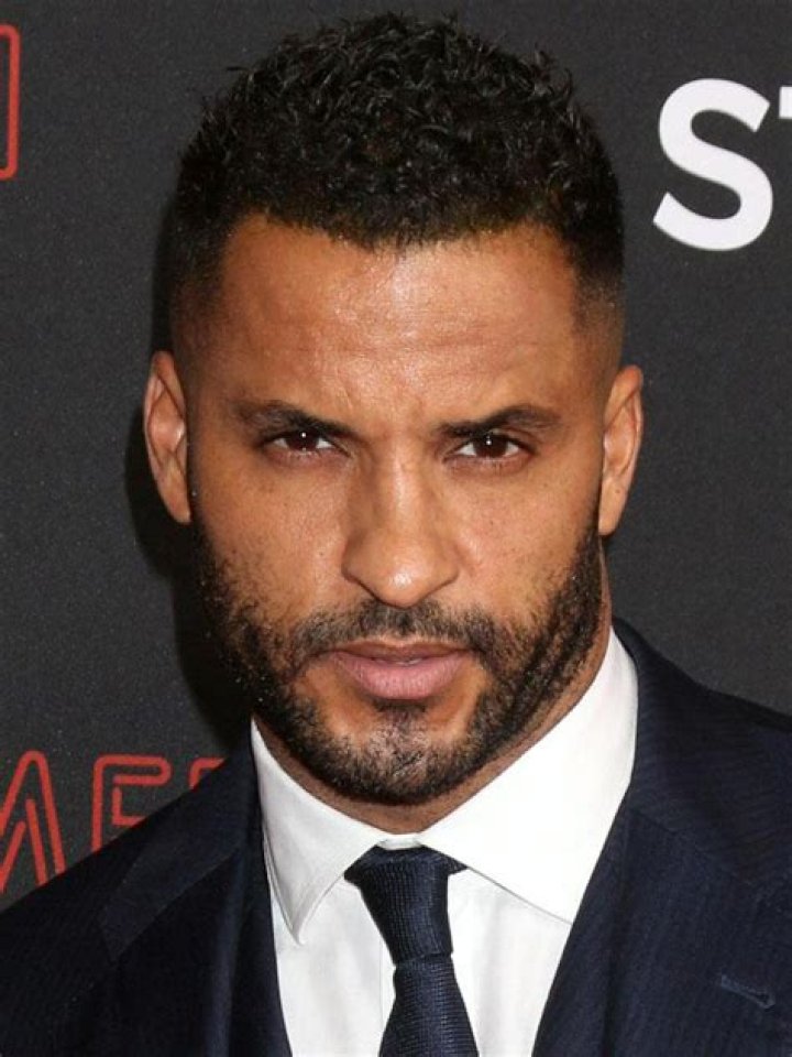 Ricky Whittle Biography - Facts, Childhood, Family Life & Achievements