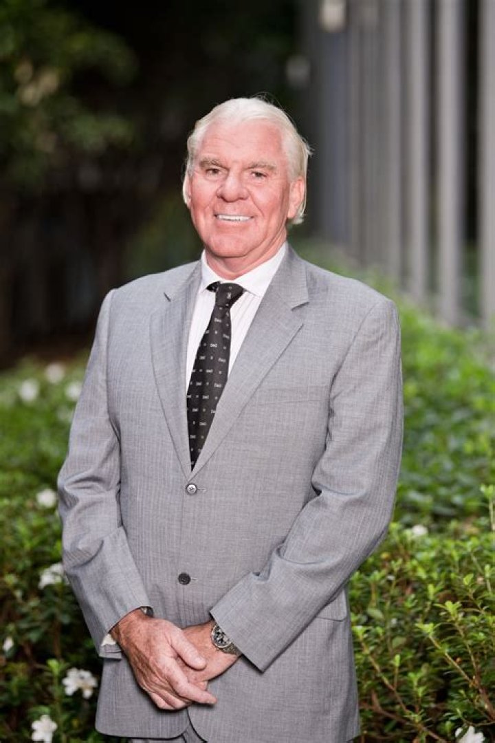 Robert Simonds Net Worth, Income, Salary, Earnings, Biography