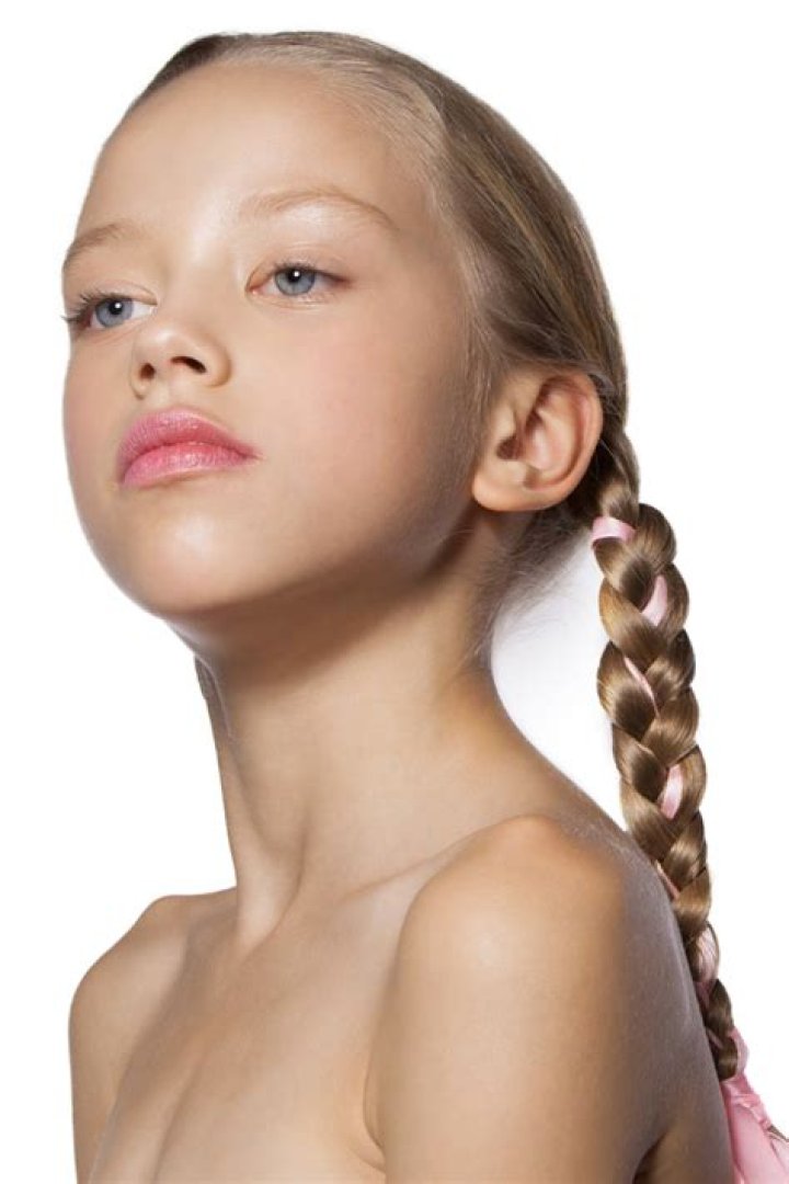 ИЛЬДАР АВТО-ПОДБОР чистая стоимость и предполагаемый доход Youtuber канала