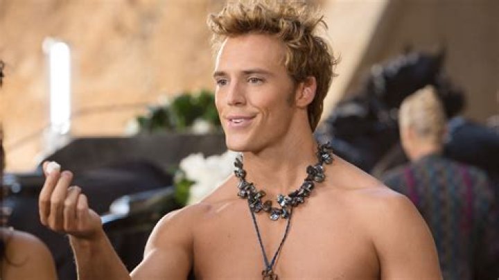 Sam Claflin Age, Weight, Height, Measurements