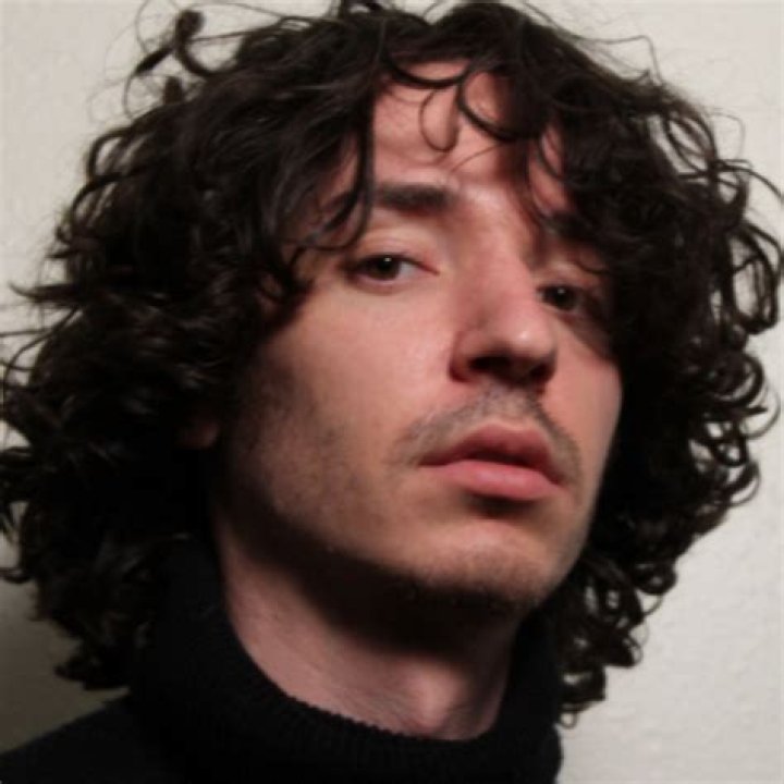 Samgladiator Biography - Facts, Childhood, Family Life & Achievements