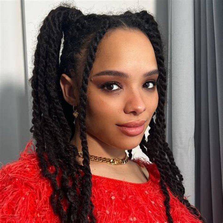 Sisi Stringer Wiki, Age, Boyfriend, Height, Net Worth, Parents & Ethicity