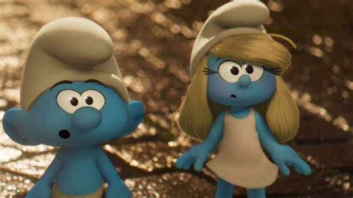 Smurfette Becomes A Naughty In The Smurfs 2 Trailer